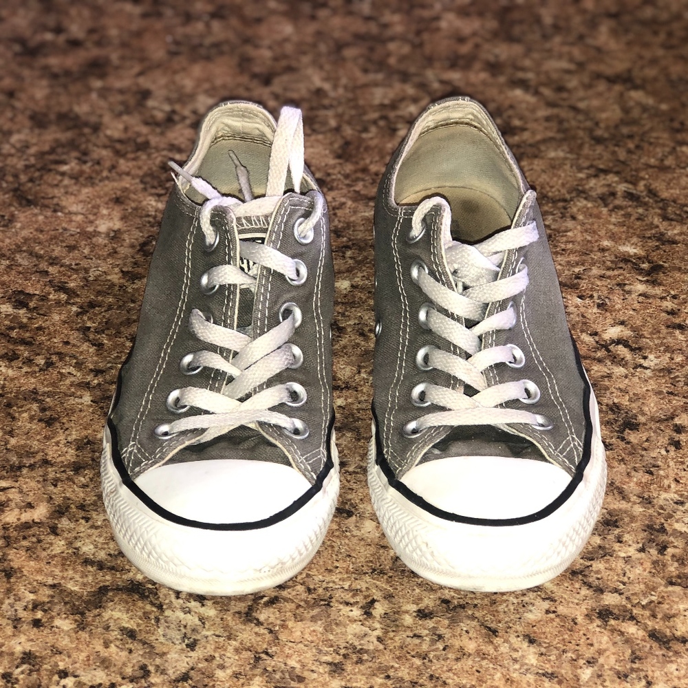 gray converse